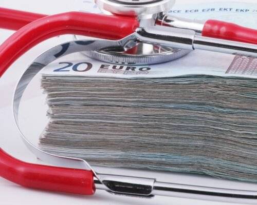 Health Insurance in the UAE: How to Secure the Best Coverage for Your Family
